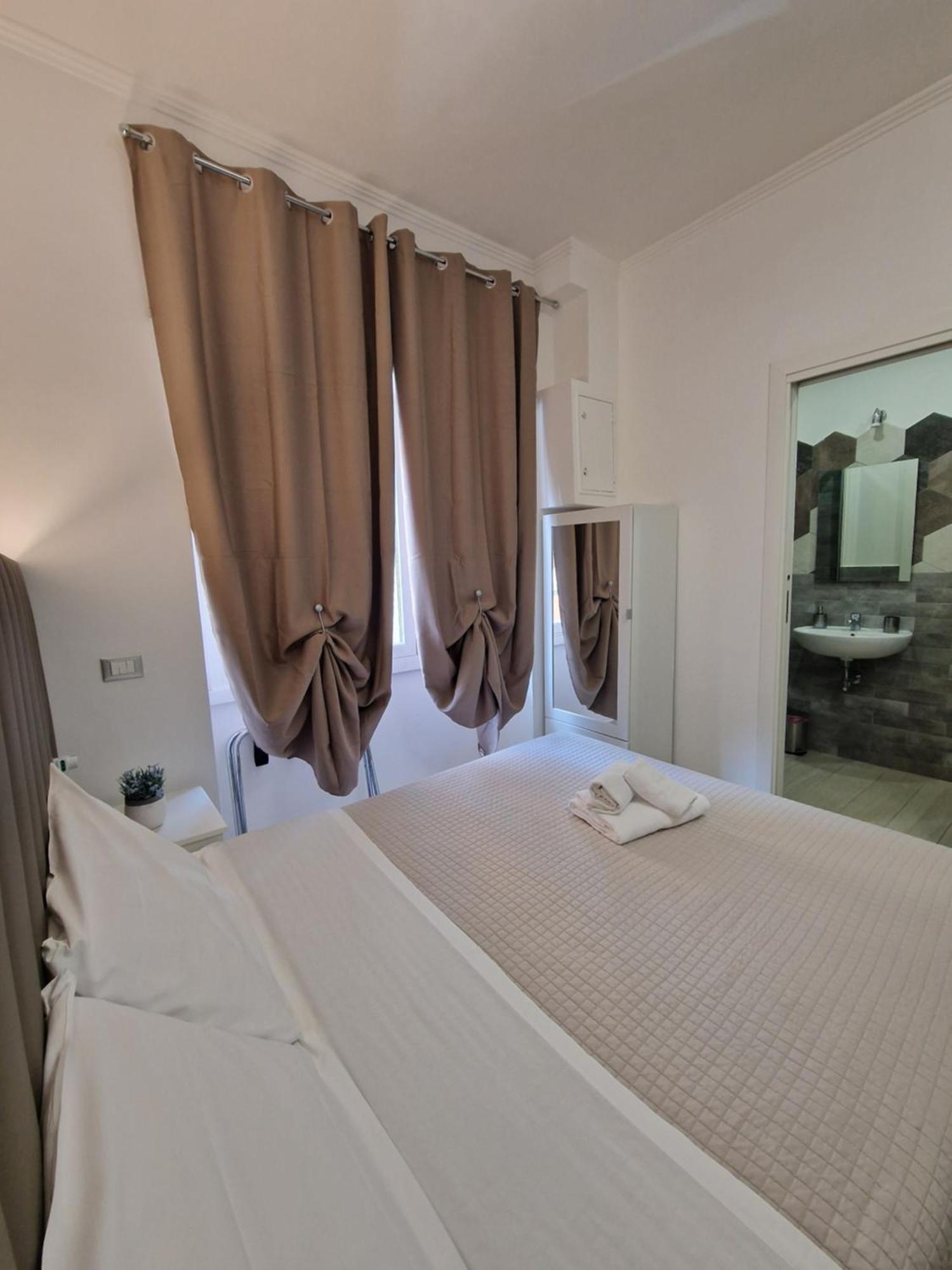 Mr. Charlie Brown Hotel Rome Bagian luar foto