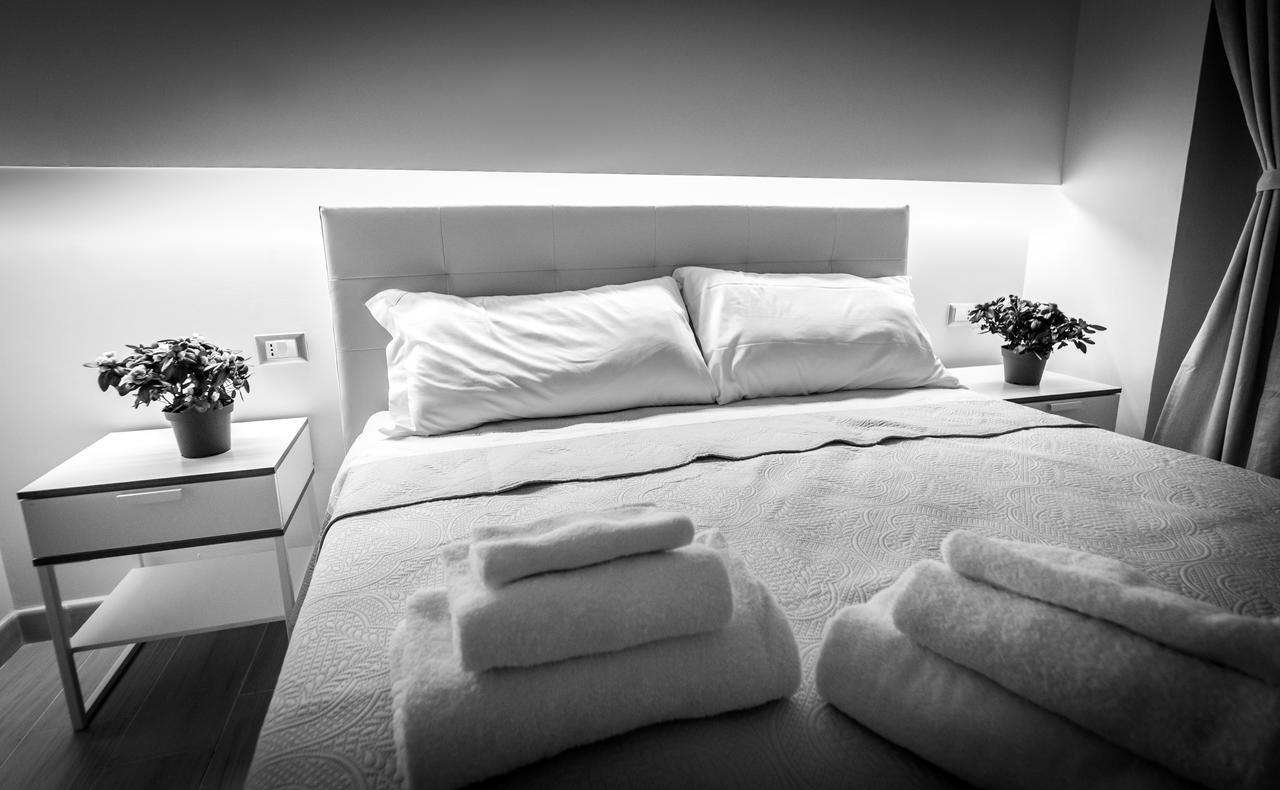 Mr. Charlie Brown Hotel Rome Bagian luar foto