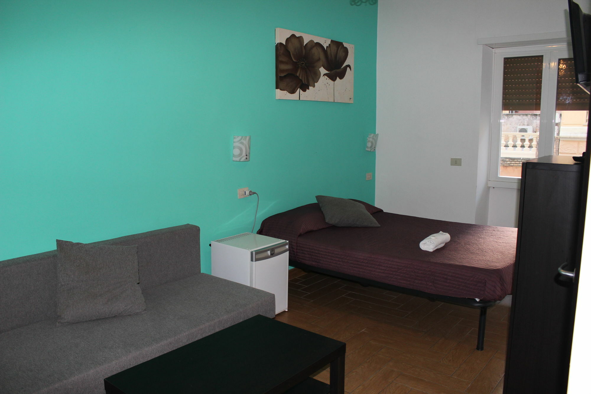 Mr. Charlie Brown Hotel Rome Bagian luar foto
