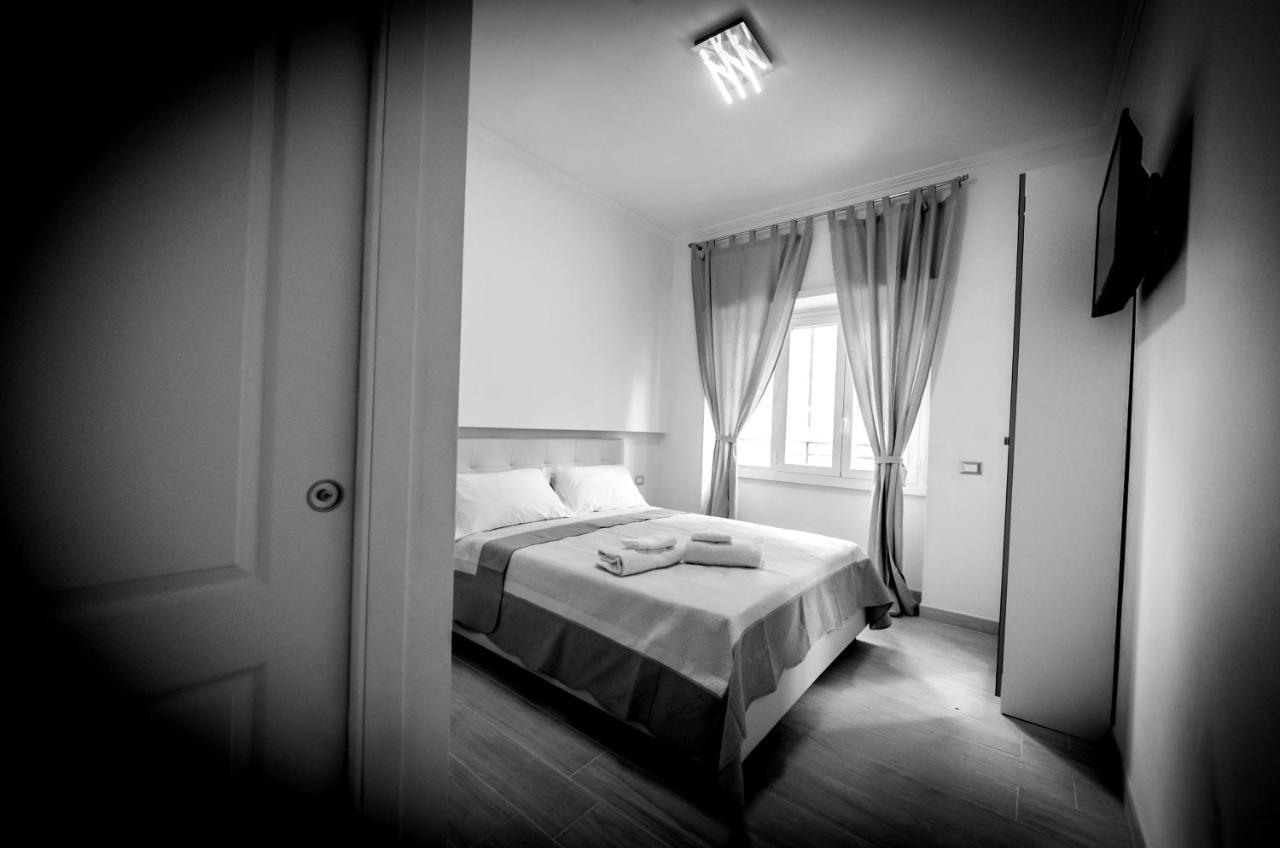 Mr. Charlie Brown Hotel Rome Bagian luar foto